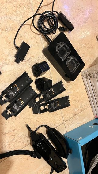 Nintendo Wii + Wii Balance + Controller e Giochi