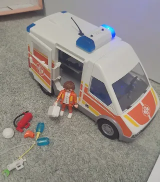 Hospital, Ambulancia y Helicóptero Playmobil