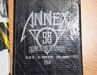 Esquís de travesía K2 con fijaciones y pieles