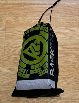 Esquís de travesía K2 con fijaciones y pieles