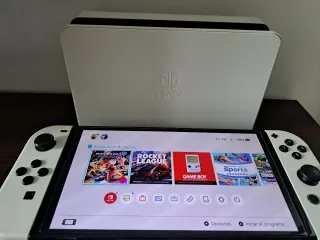 Nintendo Switch OLED Bianca