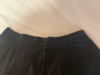 Falda vintage cuero negra