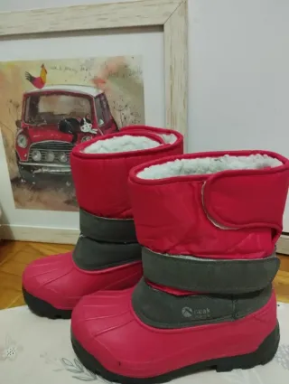 Botas descanso nieve niña de Neak Peak como Nueva.