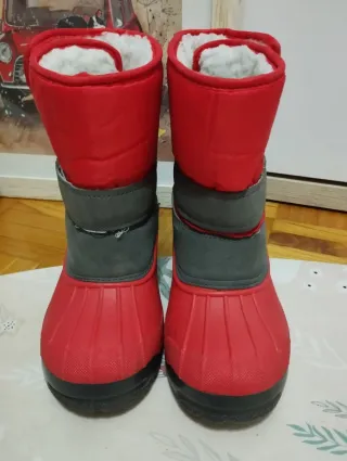 Botas descanso nieve niña de Neak Peak como Nueva.