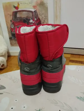 Botas descanso nieve niña de Neak Peak como Nueva.