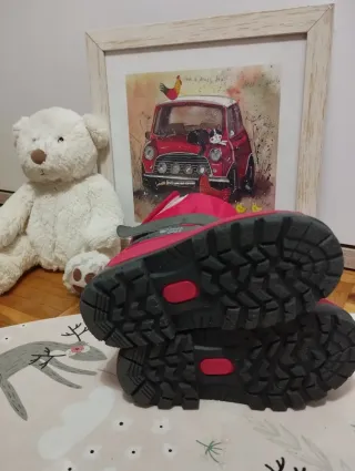 Botas descanso nieve niña de Neak Peak como Nueva.