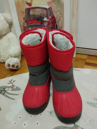 Botas descanso nieve niña de Neak Peak como Nueva.