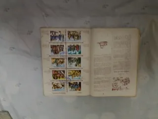 Álbum de cromos A través de África