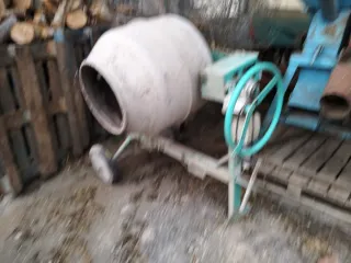 Hormigonera Imer 250L, silenciosa