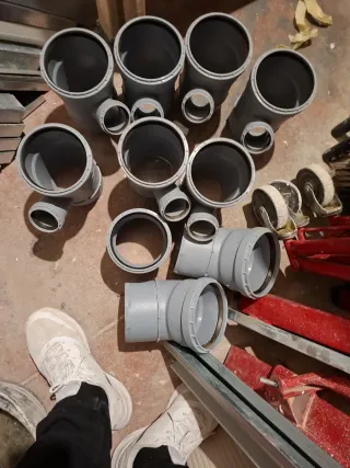 Piezas fontanería PVC