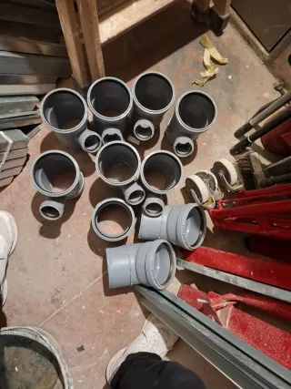 Piezas fontanería PVC