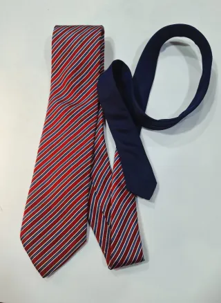 Corbata tommy hilfiger a rayas 100x100 seda natura