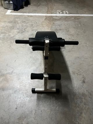 Banco de abdominales y gimnasia