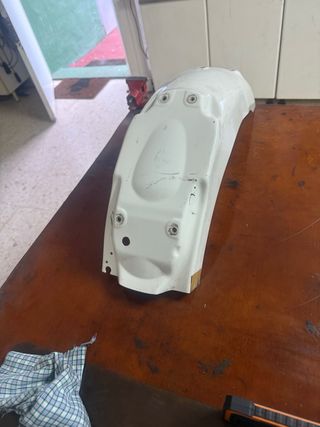 Guardabarros Trasero Triumph T100 Largo