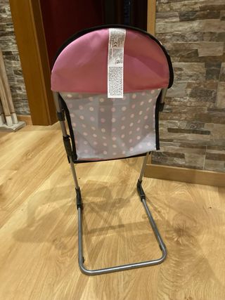 Trona para muñecas, buen estado.