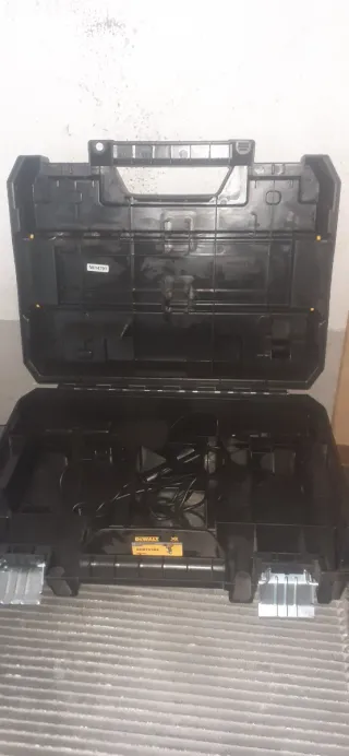 Maletín DeWalt vacío