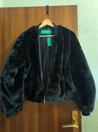 Bomber Benetton Negra Nueva Colección