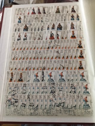 Sellos España - Trajes Regionales