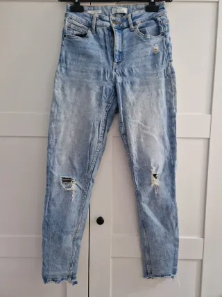 Pantalón vaquero Bershka mujer desgastado