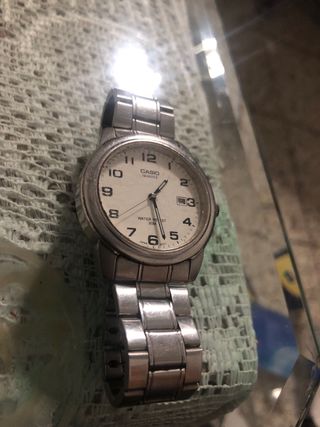 Reloj Casio Plata y Blanco