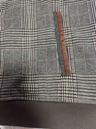 Chaqueta de cuadros marrón y gris