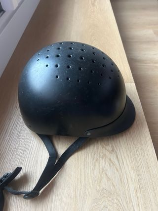Casco de equitación negro