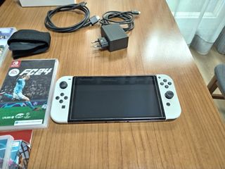 Nintendo Switch OLED Bianca - Come Nuova