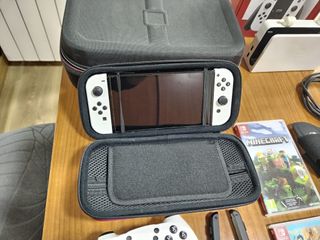 Nintendo Switch OLED Bianca - Come Nuova