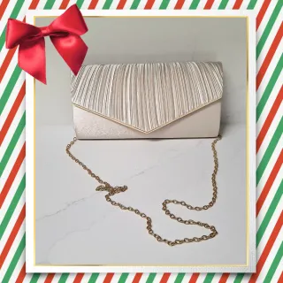 Bolso de fiesta beige con cadena dorada