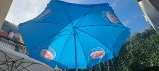 Parasol grande azul