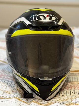 Casco Moto KYT Negro y Amarillo