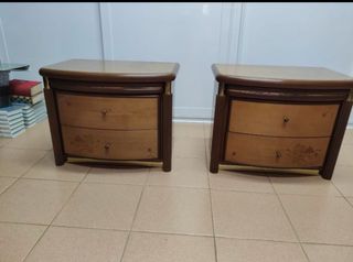 habitación completa, está el cabecero el somier no