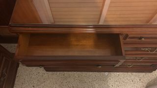 Peinadora de madera nueva