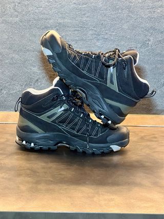 Scarponi Salomon Gore-Tex Donna