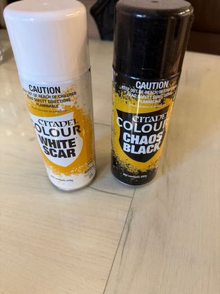 Lote para empezar en pintar figuras Warhammer