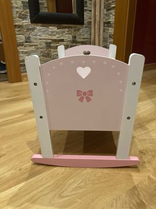 Cuna para muñecas rosa