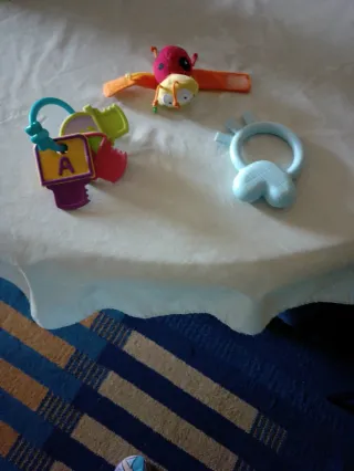 Lote Juguetes Bebé: Mariquita, Llaves y Aro