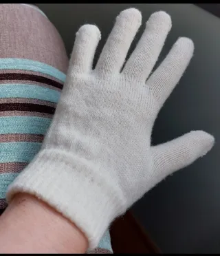 GUANTES SIN ESTRENAR