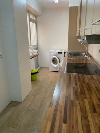 Piso en alquiler en Parque Mediterráneo - Santa Paula en Málaga