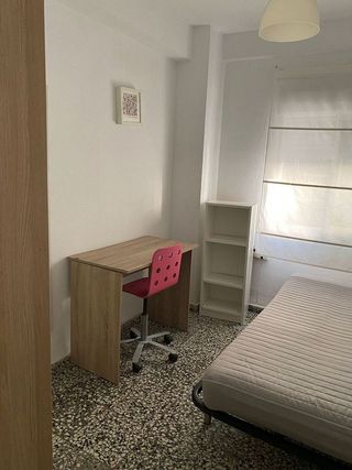 Piso en alquiler en Parque Mediterráneo - Santa Paula en Málaga