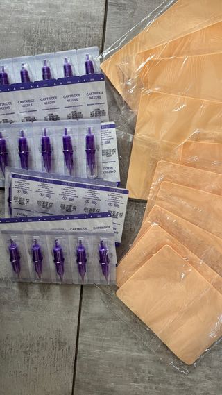 Pack Tatuaje Cartuchos Agujas y Manteles