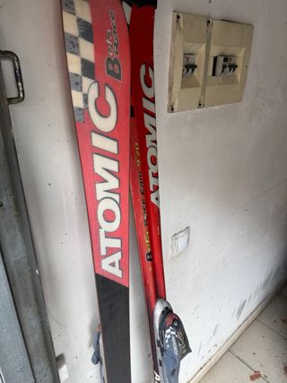 Esquís Atomic y Botas de Esquí