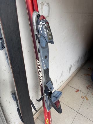 Esquís Atomic y Botas de Esquí