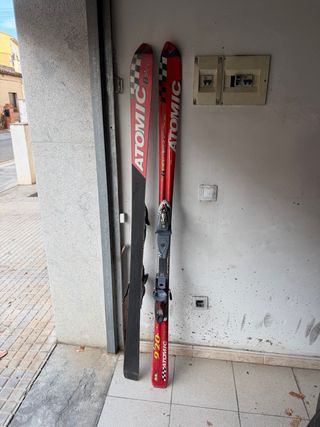 Esquís Atomic y Botas de Esquí