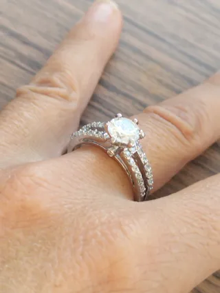 Anillo Plata de Ley Circonitas