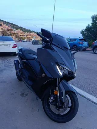 Yamaha TMAX 560 Tech MAX