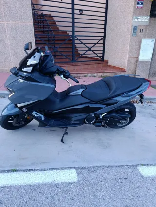 Yamaha TMAX 560 Tech MAX