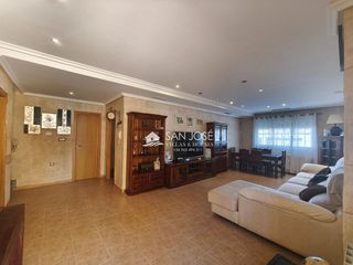 Chalet en venta en Aspe