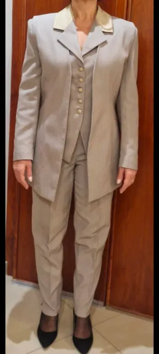 Tailleur donna 3 pezzi beige/tortora