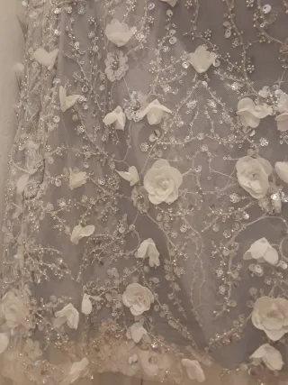 Falda joya bordada sin estrenar